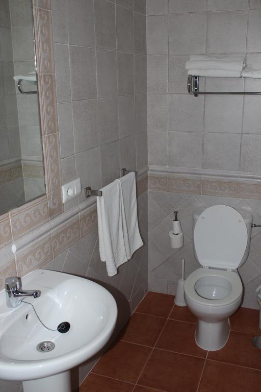 Hostal Jadraza Zahara de los Atunes Esterno foto