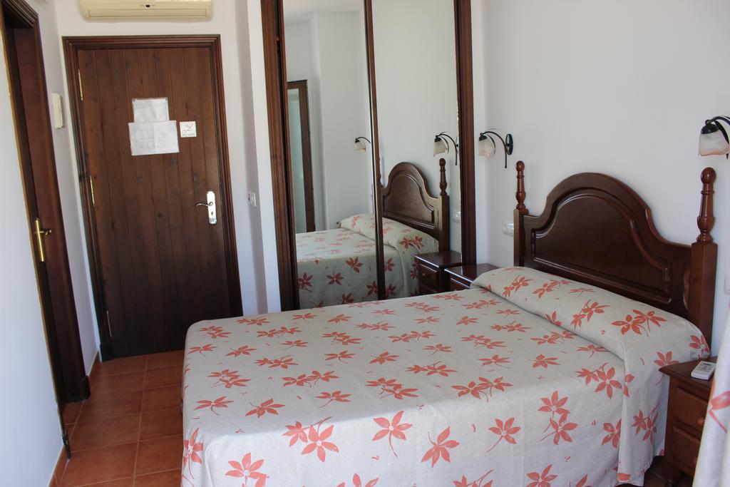 Hostal Jadraza Zahara de los Atunes Esterno foto