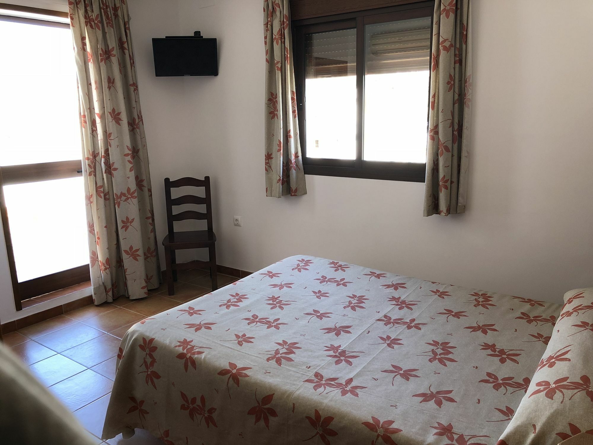 Hostal Jadraza Zahara de los Atunes Esterno foto